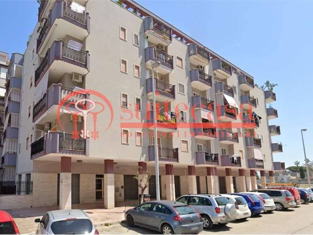 Box / garage a Trani in corso Don Luigi Sturzo - Foto 2