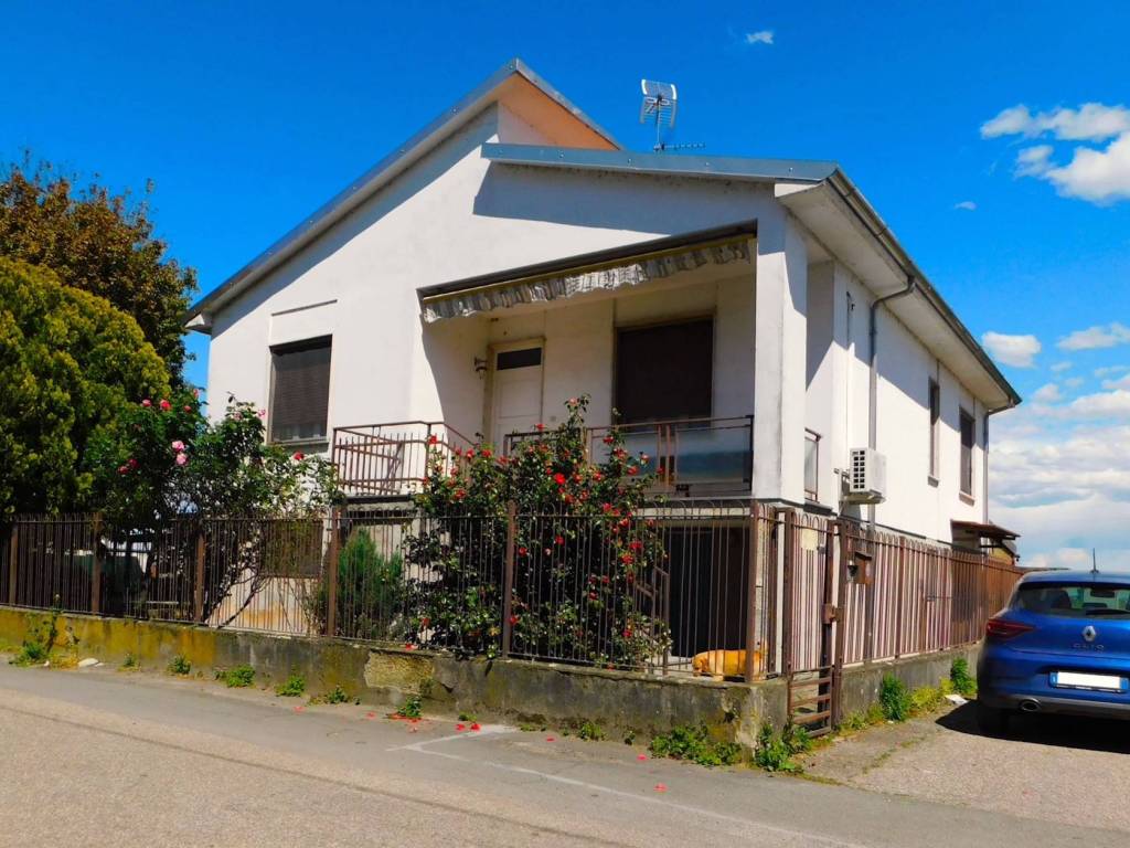 Villa a Gropello cairoli in Via Roma, 35 - Foto 3