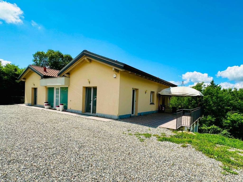 Villa a Barasso in Via Adige - Foto 3