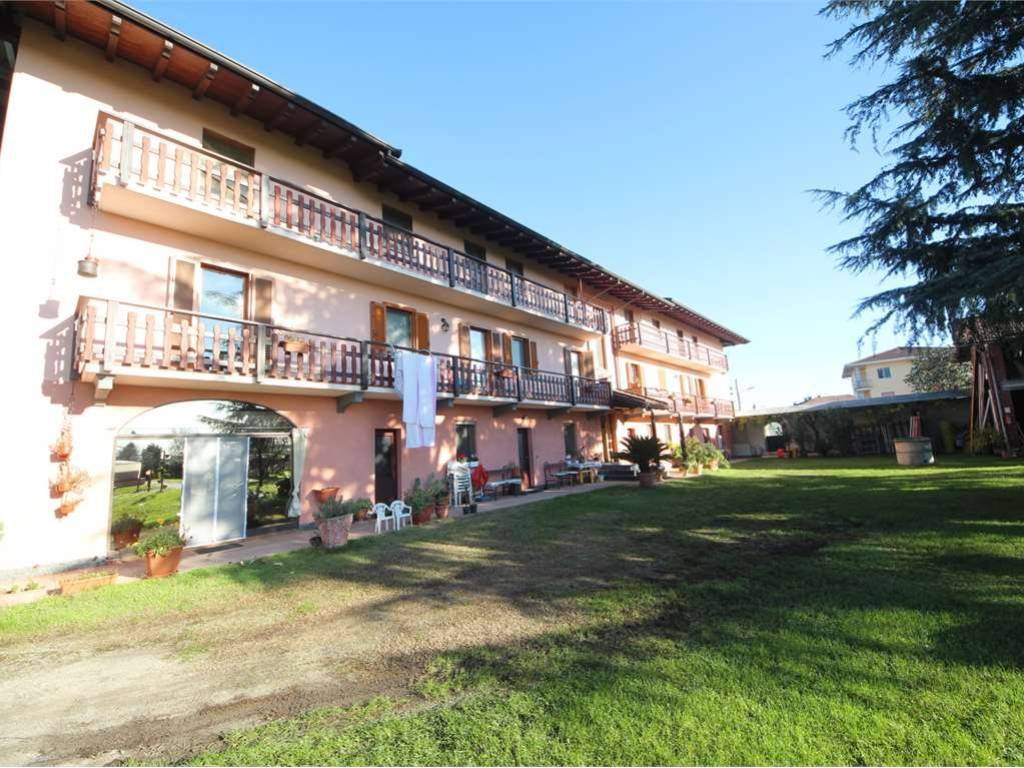 Rustico / casale a Oleggio - Foto 2