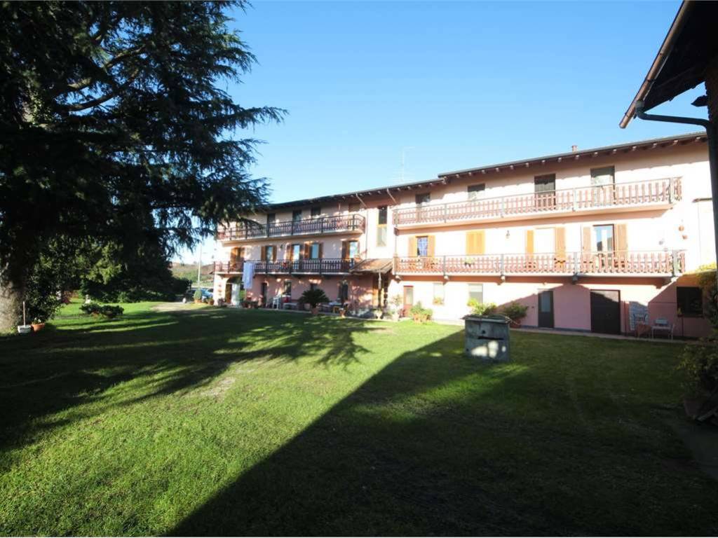 Rustico / casale a Oleggio - Foto 4