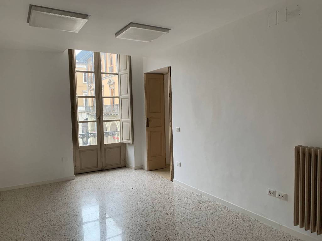 Appartamento a Teramo in Piazza Martiri della Libertà - Foto 4