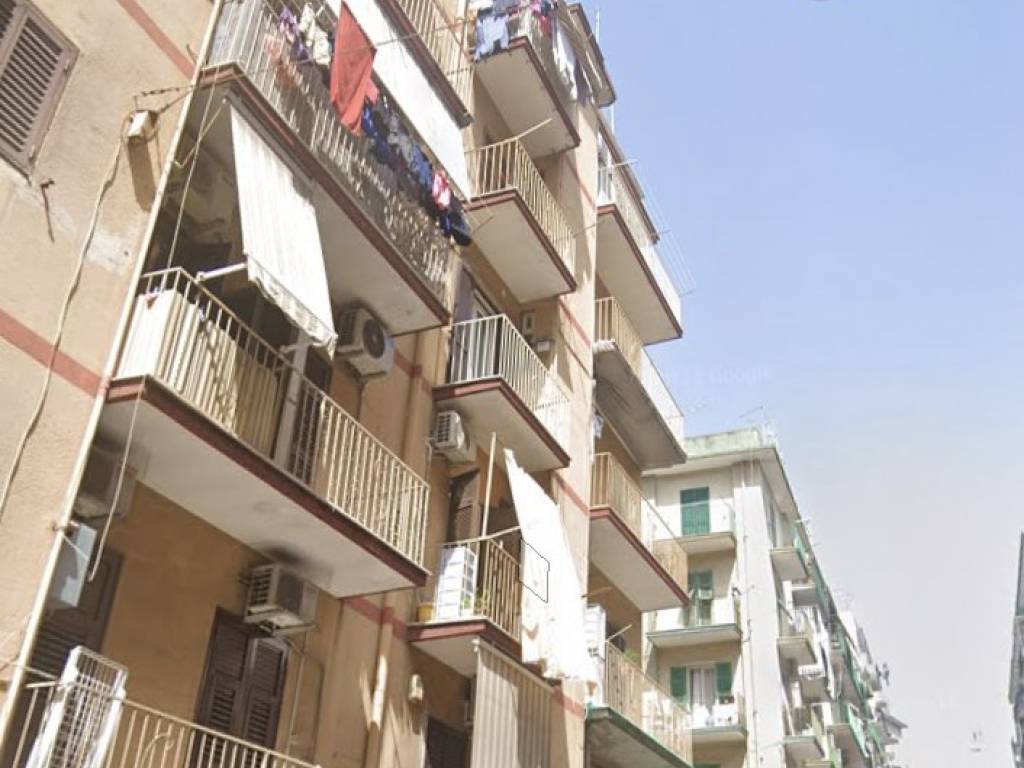 Appartamento a Taranto in Via Generale Giuseppe Messina, 87 - Foto 2