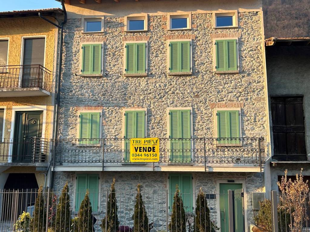 Appartamento a Mantello in Via Valeriana - Foto 2