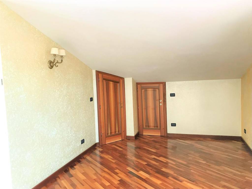 Attico / mansarda a Montecatini-terme in Viale Alessandro Bicchierai s.n.c - Foto 5