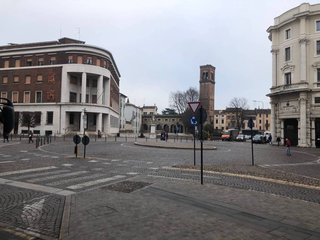 Immobile a Mantova in Galleria Enrico Ferri, 2 - Foto 5