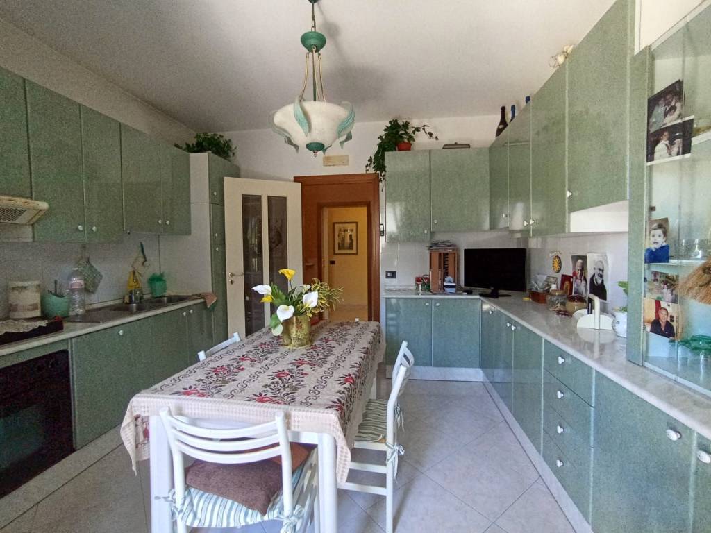 Appartamento a Turi in Via Giacomo Matteotti - Foto 4