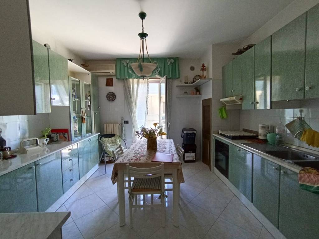 Appartamento a Turi in Via Giacomo Matteotti - Foto 5