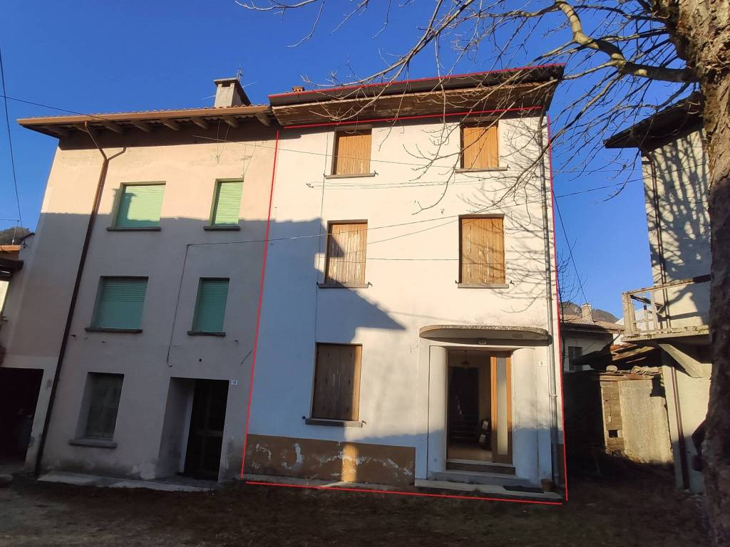 Casa indipendente a Tolmezzo in Via Cristoforo Colombo, 8 - Foto 2