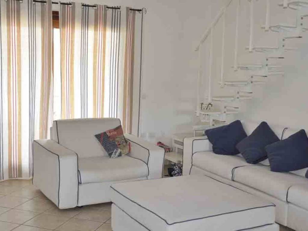 Villa a Loiri porto san paolo in Via Marghine S.N.C. - Foto 3