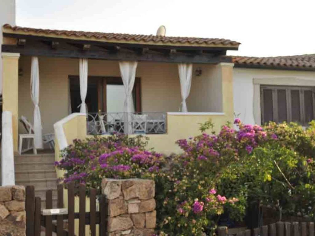 Villa a Loiri porto san paolo in Via Marghine S.N.C. - Foto 4