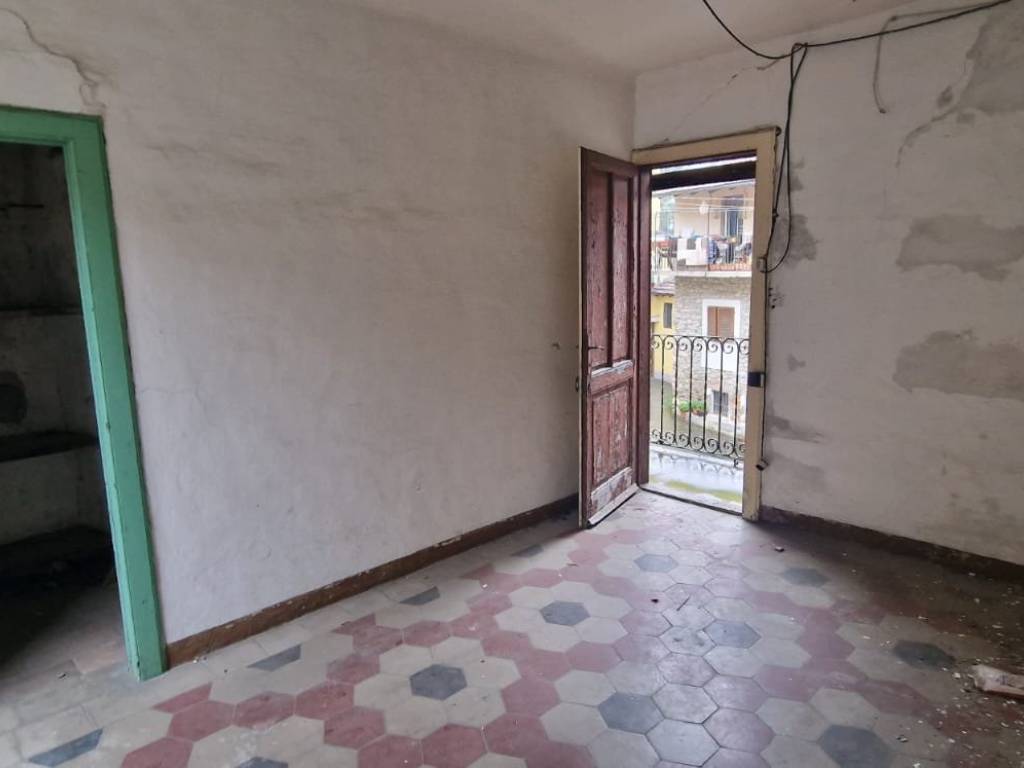 Casa indipendente a Cittiglio in Via Laveno, 23 - Foto 5