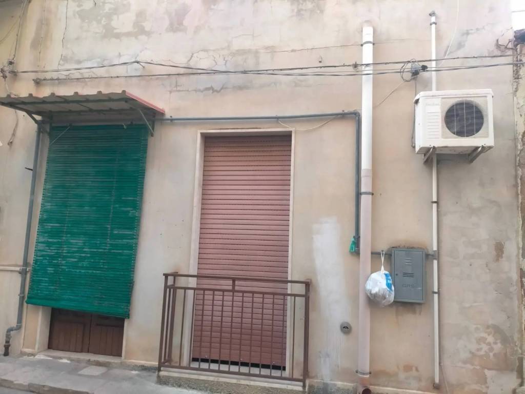 Appartamento a Rosolini in Via Casmena - Foto 2