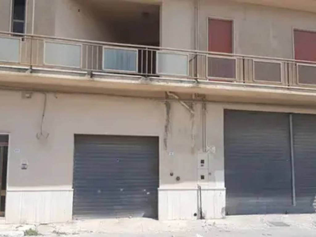 Appartamento a San donaci in Via Niccolò Machiavelli - Foto 2