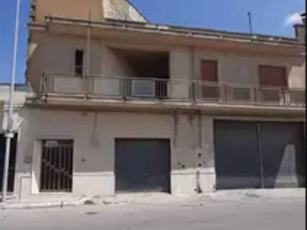 Appartamento a San donaci in Via Niccolò Machiavelli - Foto 3