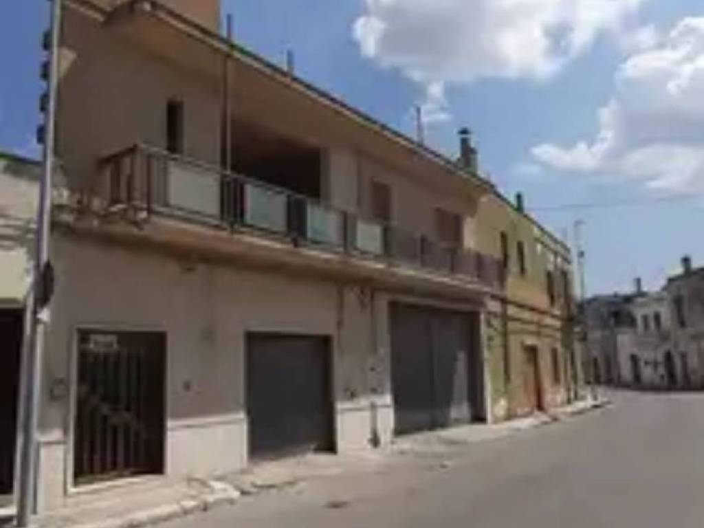 Appartamento a San donaci in Via Niccolò Machiavelli - Foto 4