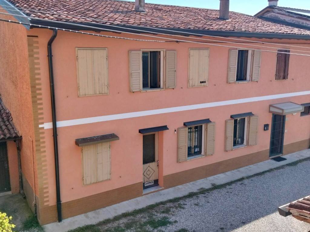 Casa indipendente a Gradisca d'isonzo in Via Bidischini - Foto 2