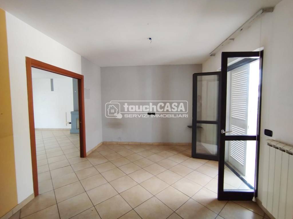 Appartamento a Lusciano in Viale della Libertà - Foto 5