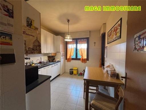 Appartamento a Campi bisenzio in VIA DEI PLATANI - Foto 3