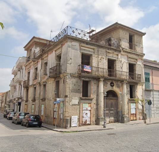 Casa indipendente a Frignano in Piazza della Repubblica - Foto 2