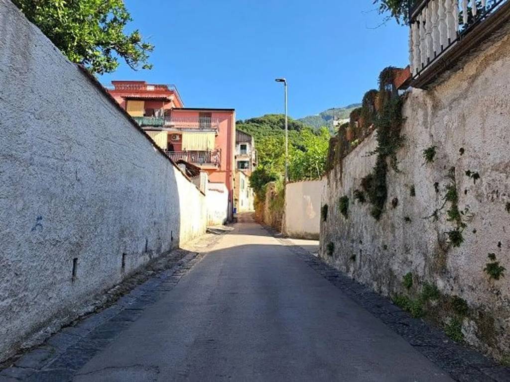 Appartamento a Castellammare di stabia in Via Monaciello - Foto 3