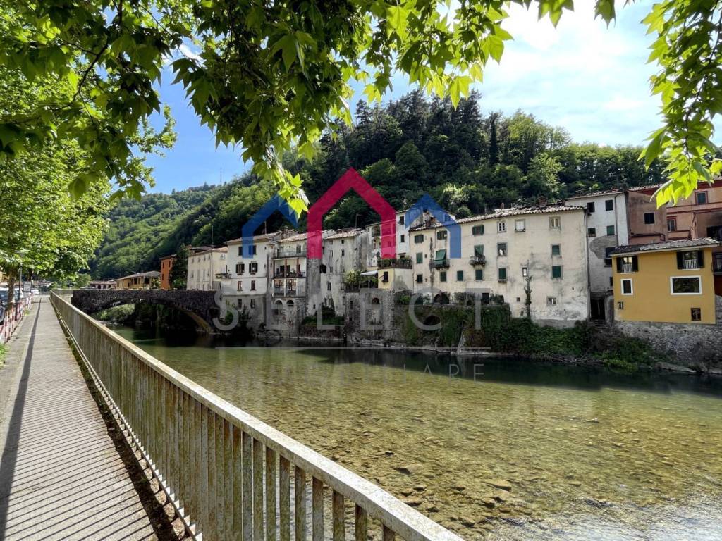 Casa indipendente a Bagni di lucca in PONTE A SERRAGLIO - Foto 2