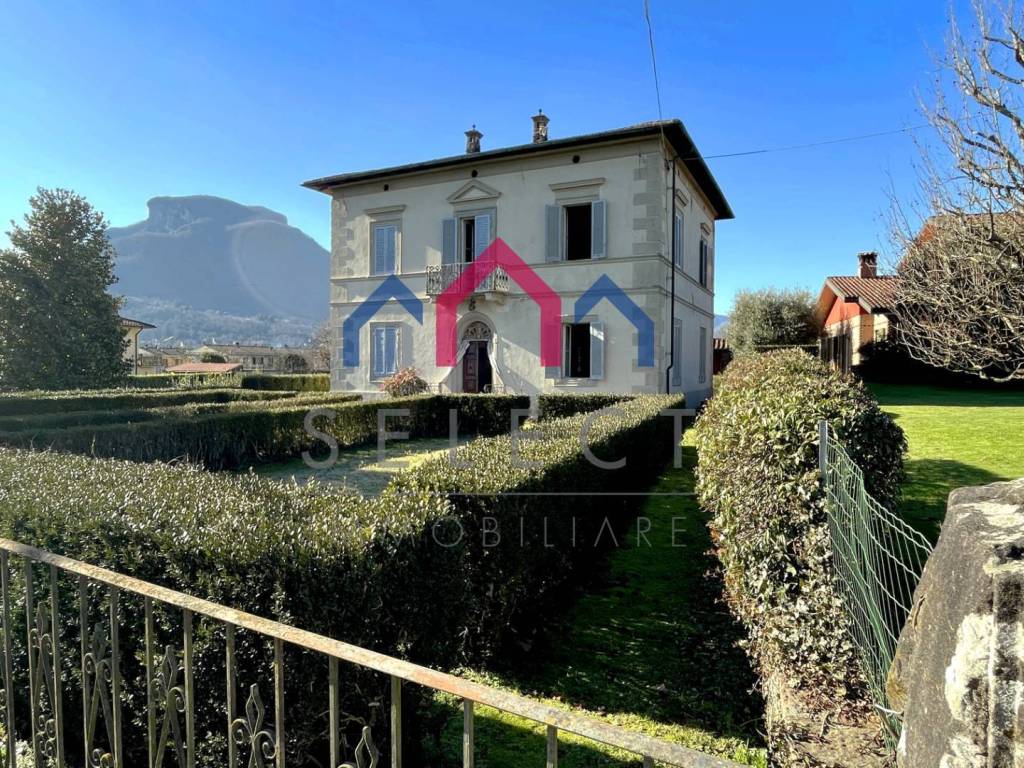 Villa a Coreglia antelminelli in VIA DI COREGLIA - Foto 2