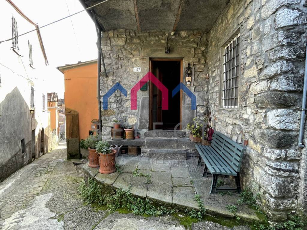 Appartamento a Borgo a mozzano in Cune - Foto 4