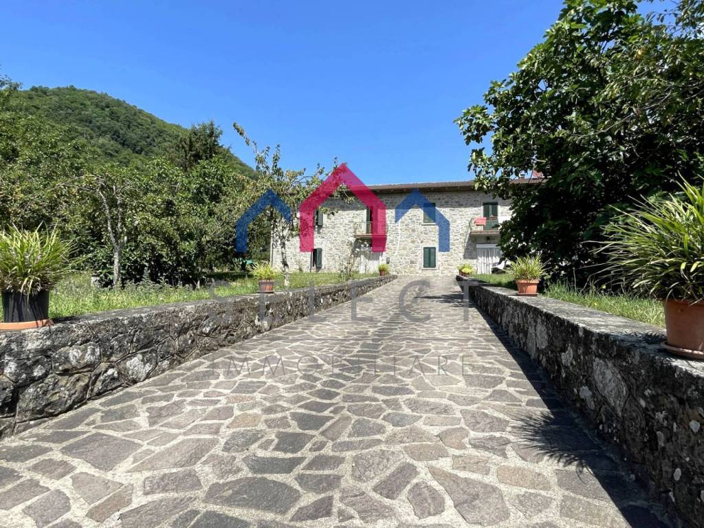 Rustico / casale a Piazza al serchio in Nicciano - Foto 3