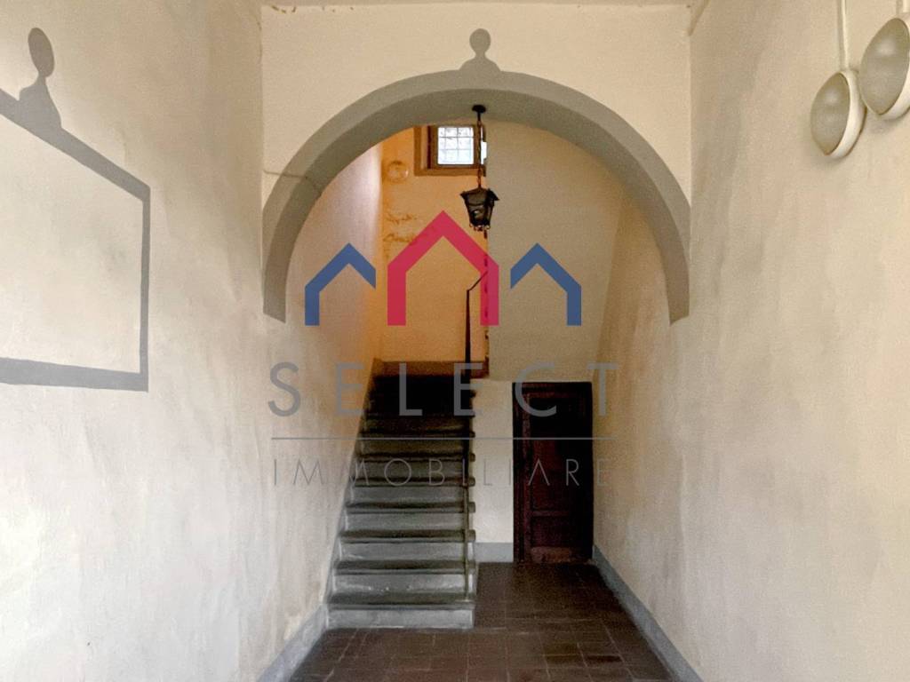 Appartamento a Borgo a mozzano in Piazza Ponte d'Oro - Foto 3