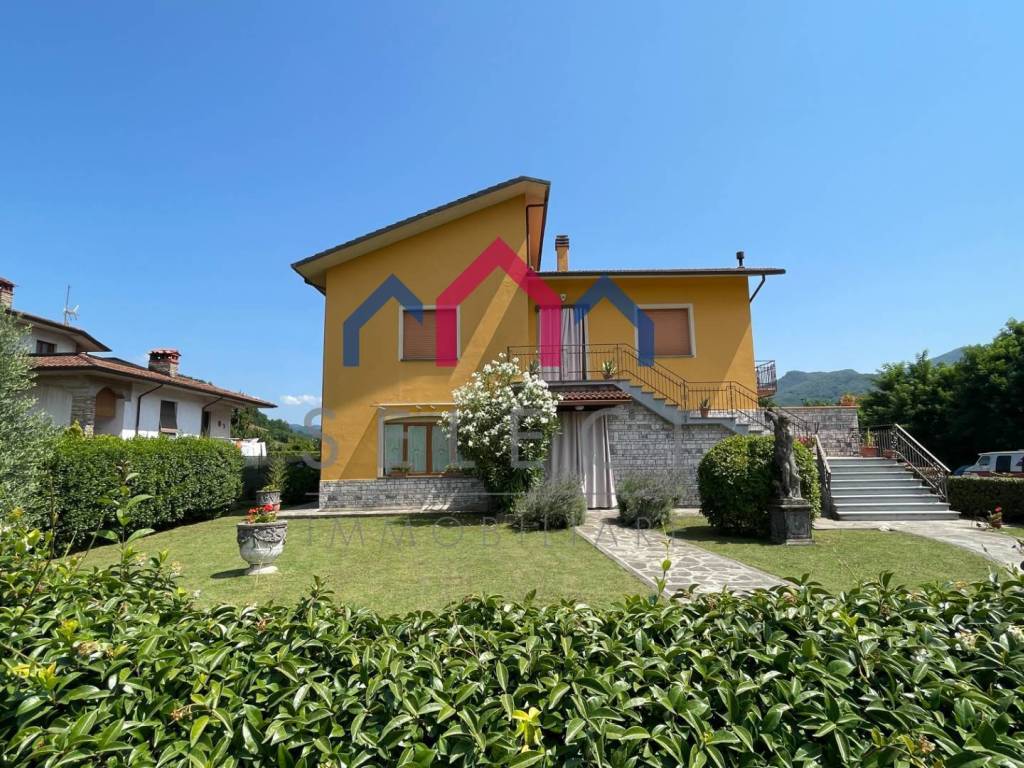 Villa a Barga in Fornaci di Barga - Foto 3