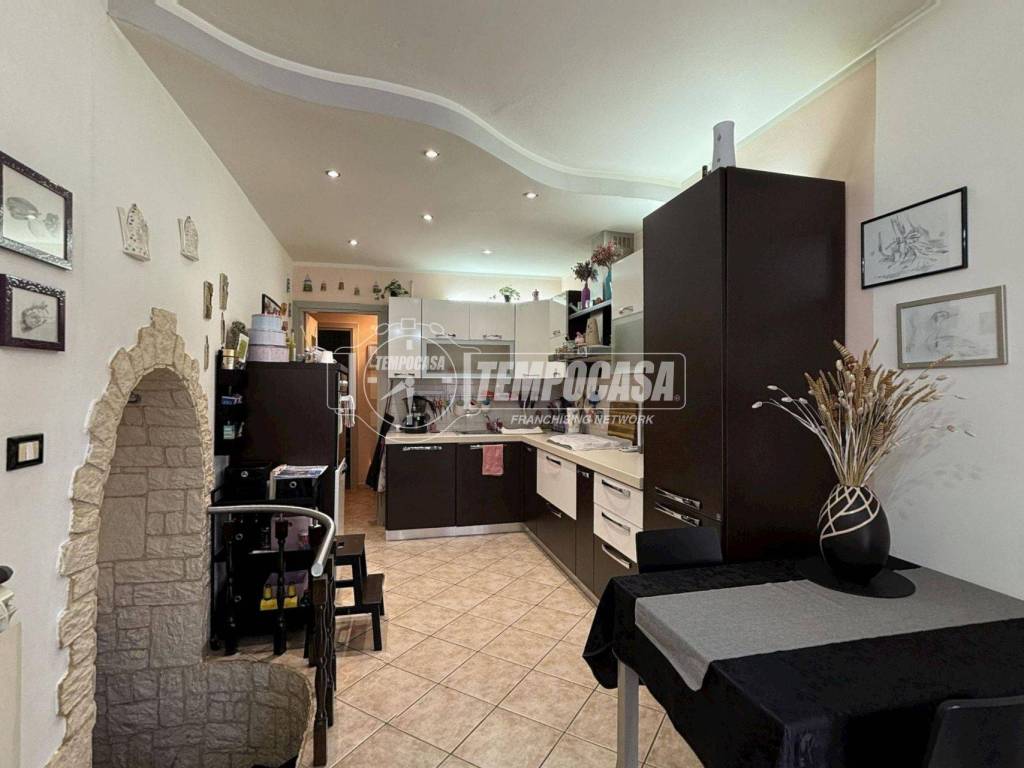 Appartamento a Carmagnola in Vicolo Avvocato Angonoa 8/4 - Foto 4