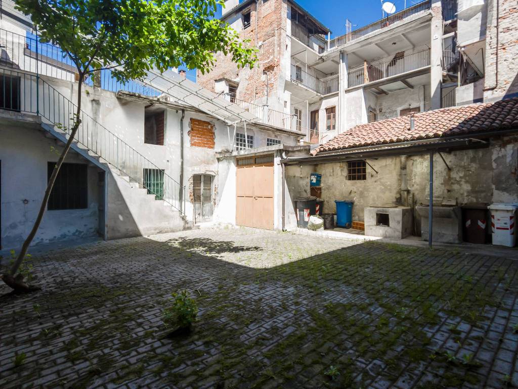 Palazzo / stabile a Carignano in Via Vittorio Veneto, 12 - Foto 3