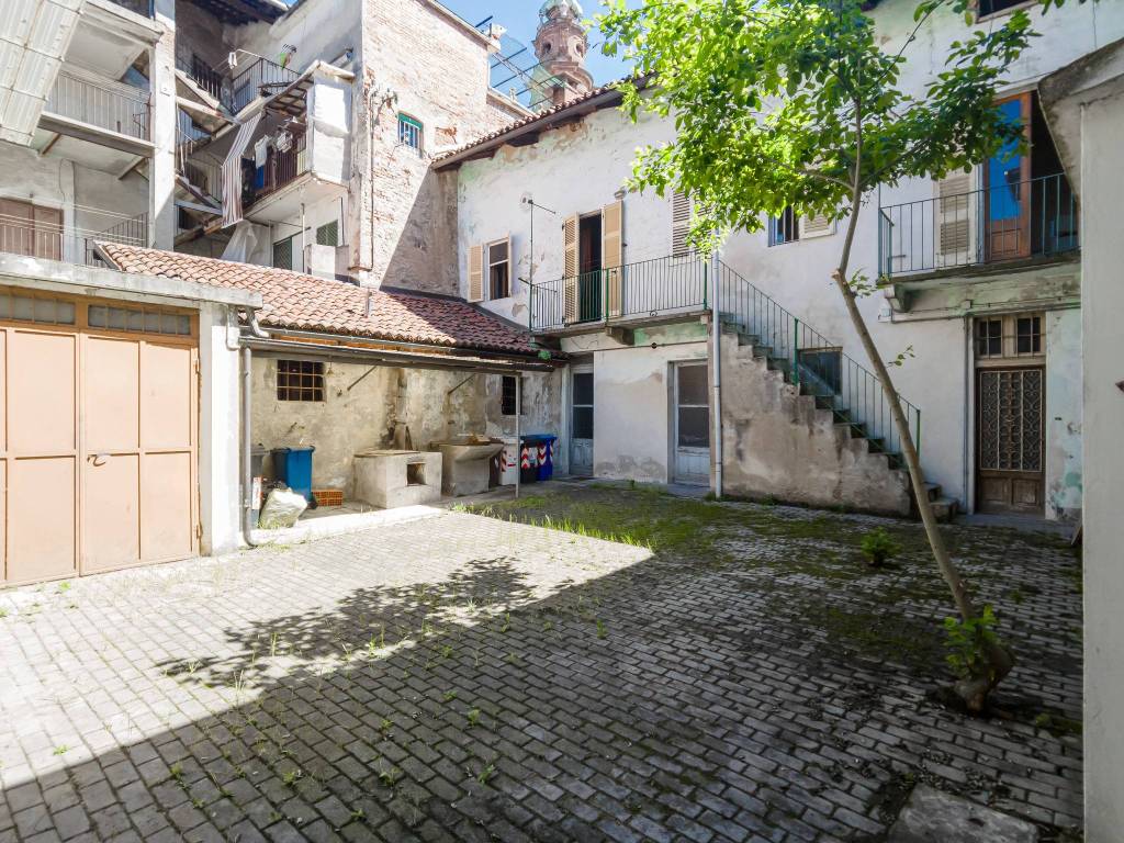 Palazzo / stabile a Carignano in Via Vittorio Veneto, 12 - Foto 4