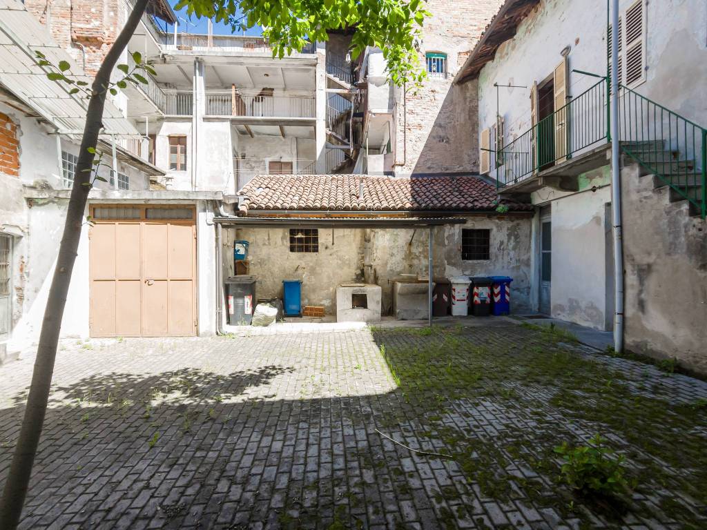 Palazzo / stabile a Carignano in Via Vittorio Veneto, 12 - Foto 5