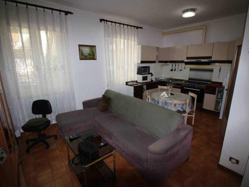 Appartamento a Castello di brianza in Via Dante Alighieri - Foto 5