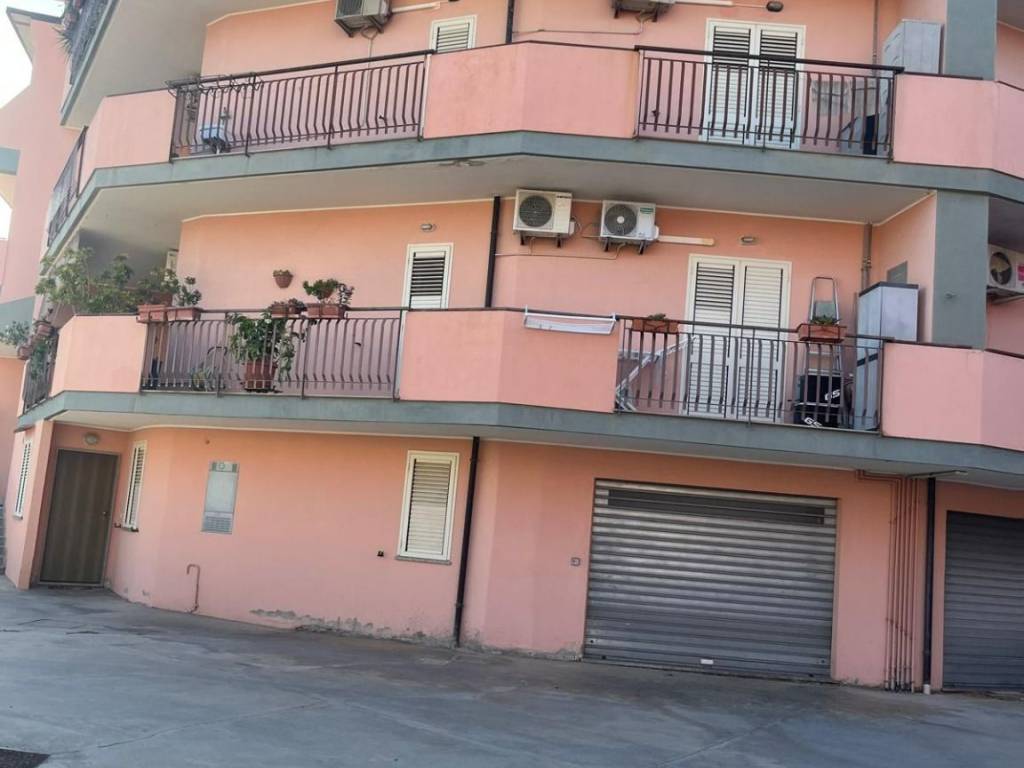 Appartamento a Montepaone in Via Vittorio Bachelet - Foto 2