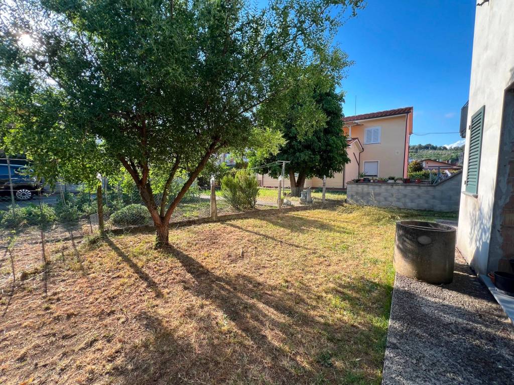 Villa a Buti in Via delle Cascine - Foto 2