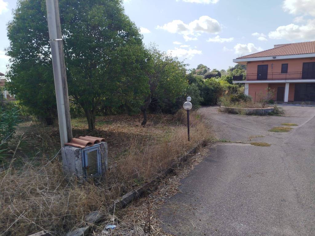 Palazzo / stabile a Lanuvio in Via Nettunense, 185 - Foto 3