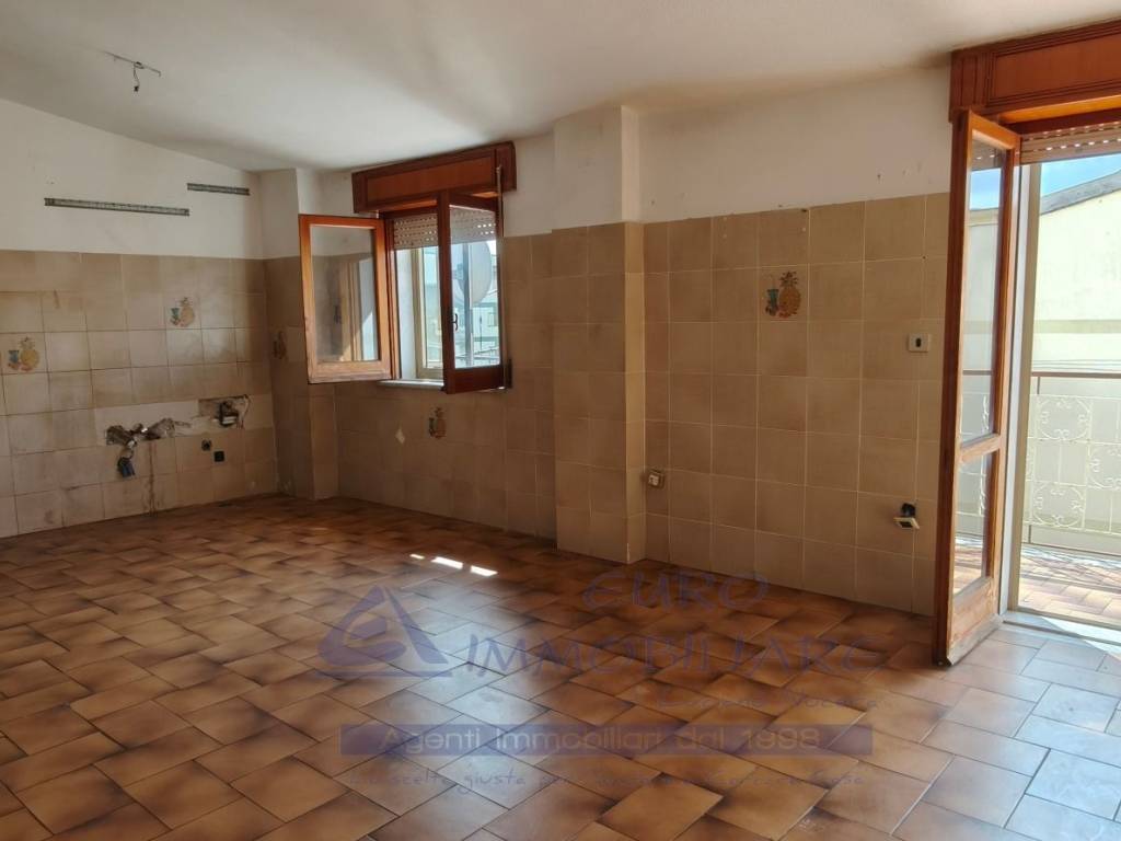 Attico / mansarda a Maddaloni in Via Giovanni Gentile, 26 - Foto 4