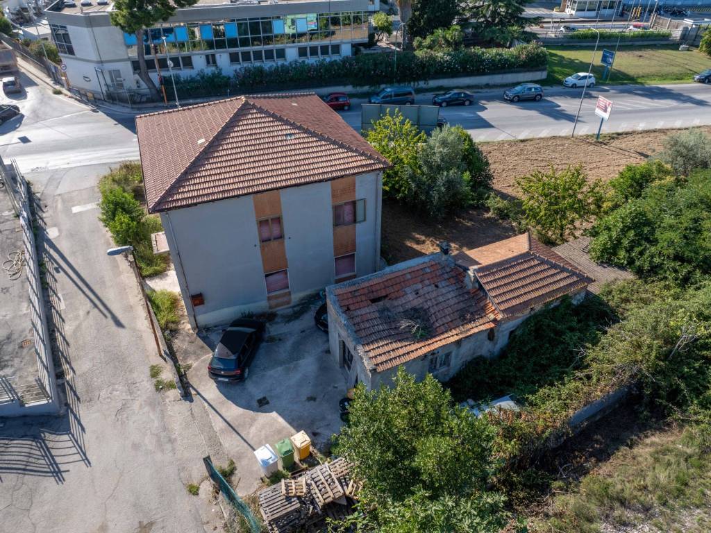 Casa indipendente a Roseto degli abruzzi in Via Scerne, 2 - Foto 4
