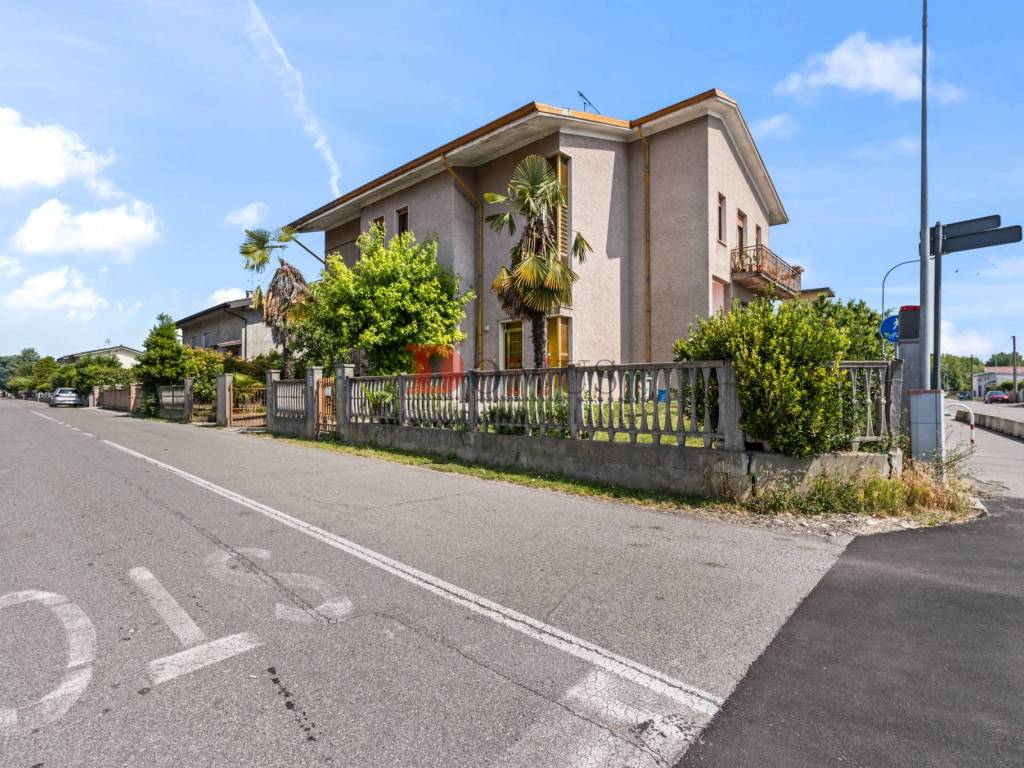 Villa a Curtatone in Via Giacomo Leopardi, 2 - Foto 4