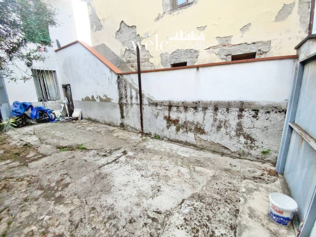 Casa indipendente a Campi bisenzio in Via Santa Maria - Foto 2