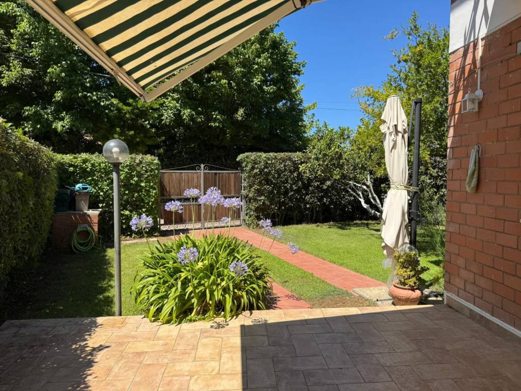 Appartamento a Terracina in Viale Baia Verde - Foto 2
