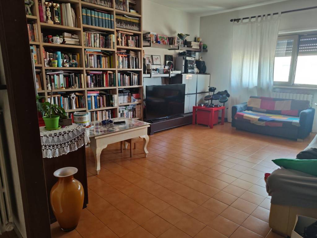 Appartamento a Frosinone in Viale Amsterdam - Foto 5