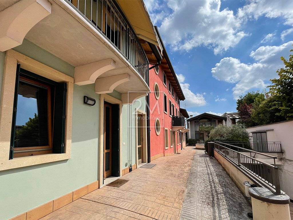 Appartamento a Villafranca di verona in Via Angelo Messedaglia - Foto 2