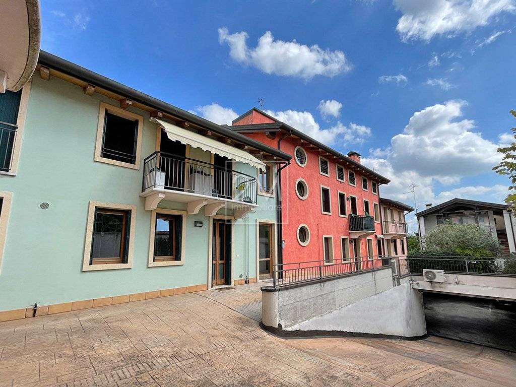 Appartamento a Villafranca di verona in Via Angelo Messedaglia - Foto 3