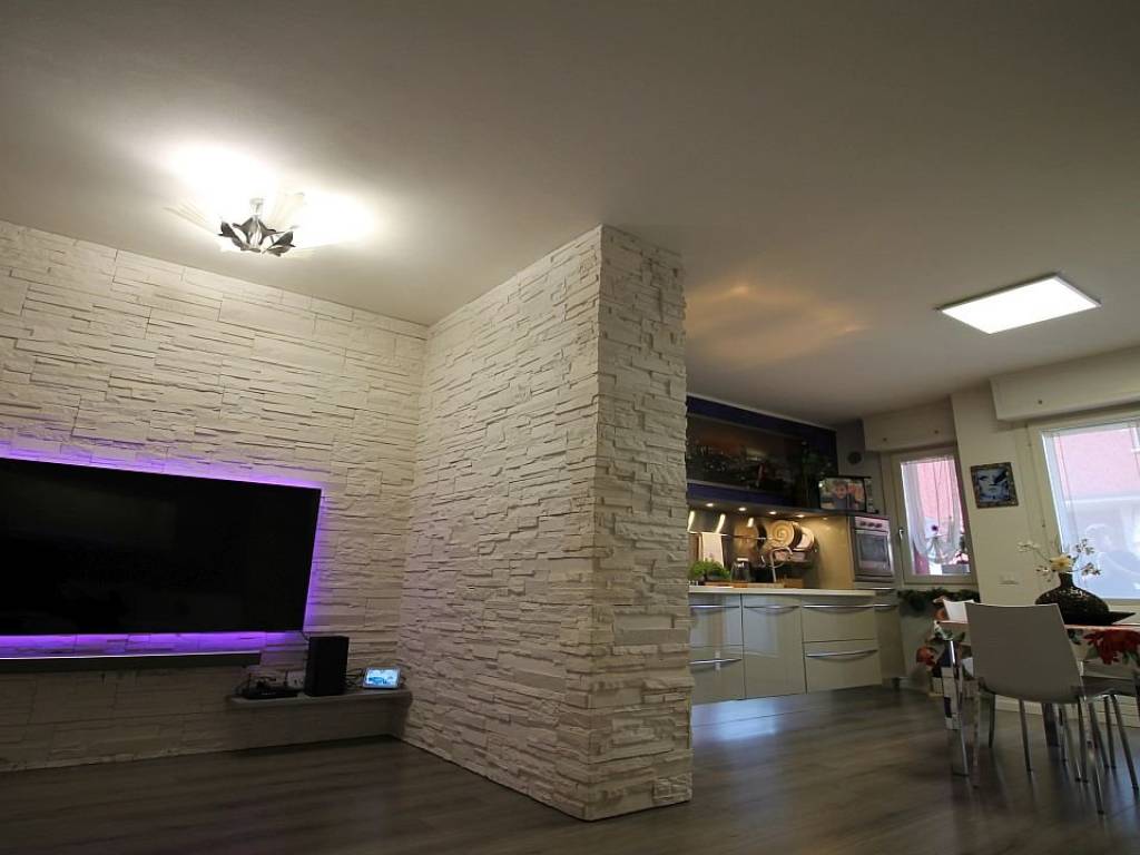 Appartamento a Verona in Via Gela - Foto 5