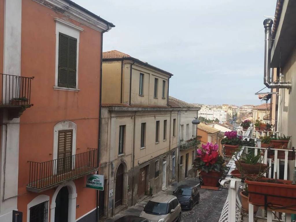 Palazzo / stabile a Vibo valentia in Del Gesu' No Number - Foto 2