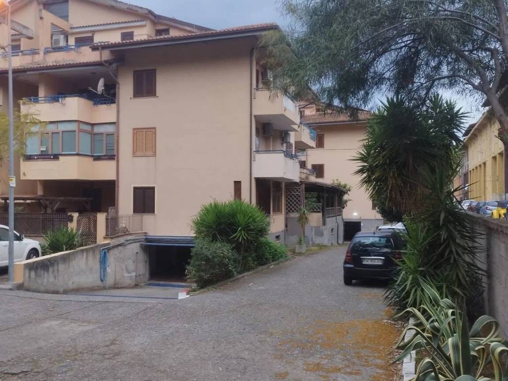Box / garage a Pizzo in Via Riviera Prangi No Number - Foto 2